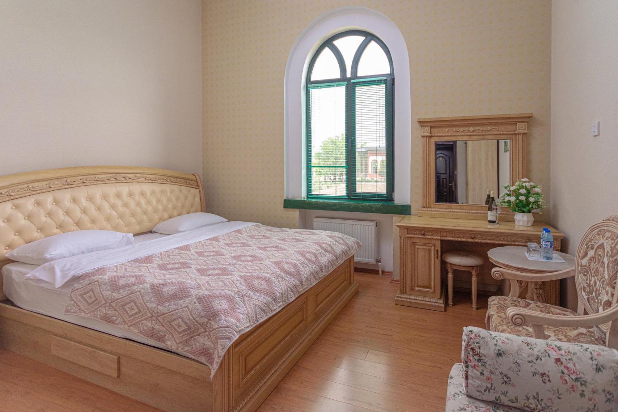 Hotel Chateau Monolit à Ikinci Yeniyol Extérieur photo